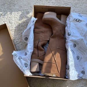 UGG New Heights Platform Xtra Sz 7 NEW IN BOX